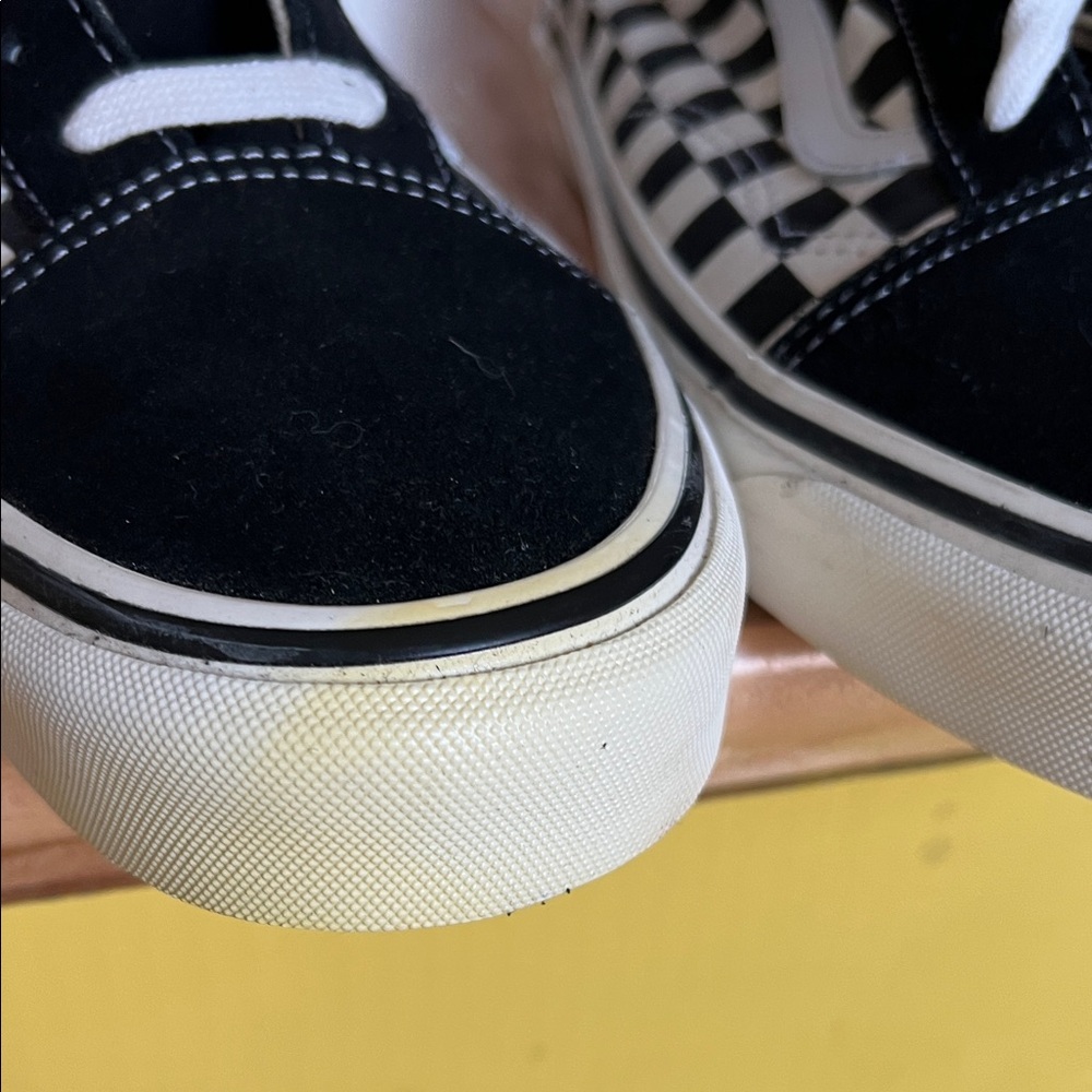 Vans Black and White Checkerboard Old Skool - Picture 8 of 10